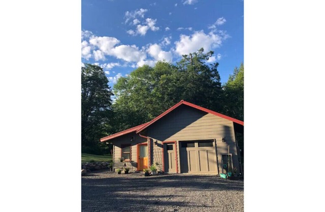 Quail Hollow, private studio