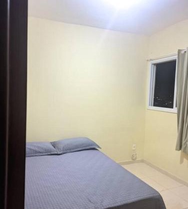 Quarto de Casal Bem Localizado Em apto Compartilhado AP 204