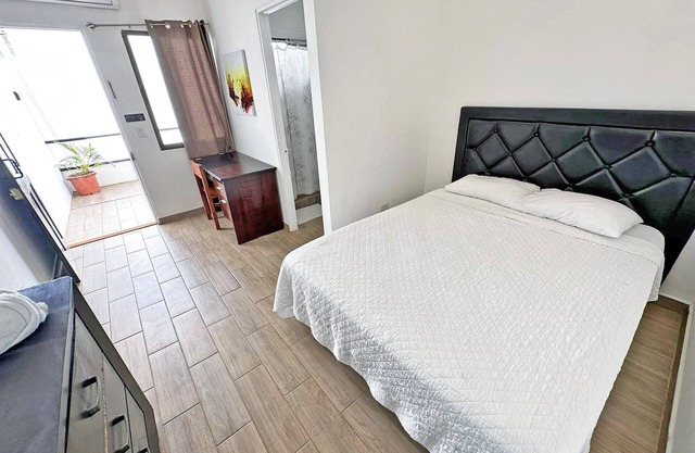 Queen Room #6 for 2 people