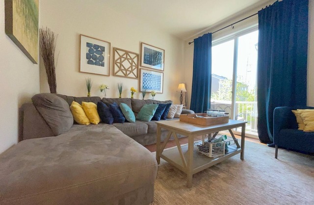 Quiet and cozy 3BR & 3BA in DC less than 10 minutes from the Metro