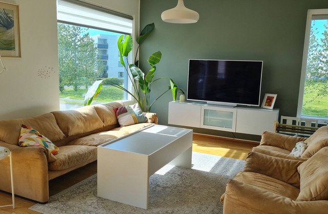 Quiet apartment for families in the capital area