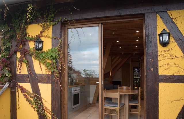Quiet apartment with private terrace GARDEN