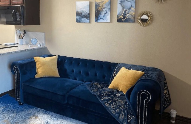 Quiet & Comfy Apartment Lacy Lakeview