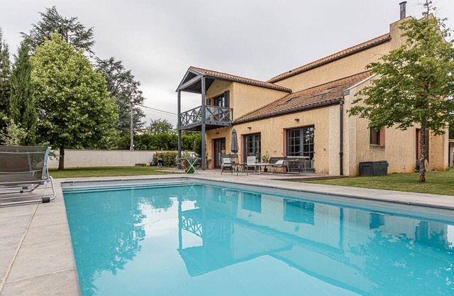 Quiet family house in the Lyon region