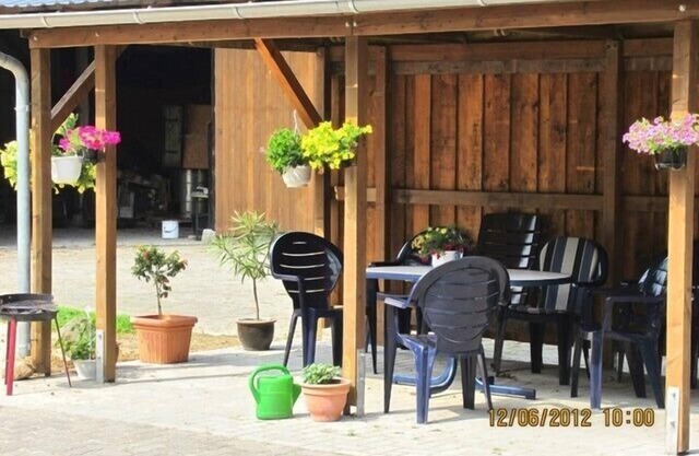 Quiet location, plenty of space to play, large garden, bread roll service