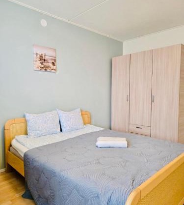 Quiet Private Rooms Easy Metro & Airport Access