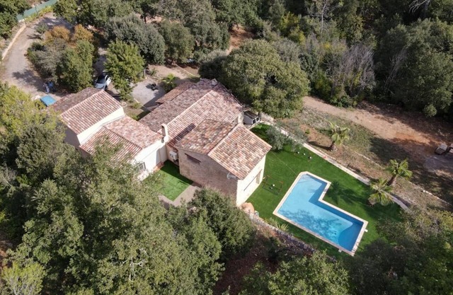 QUIET PROVENCAL PROPERTY