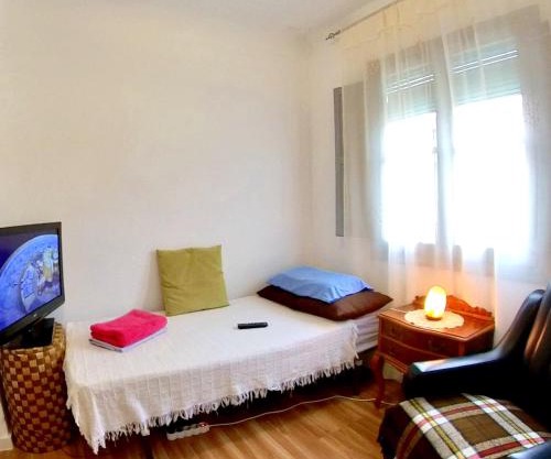 Quiet room in Alicante SmartTV