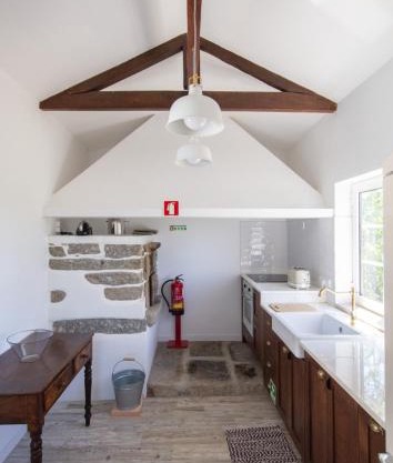 Quinta da Costeira - Casa Azul do Limoal by ALPONTE