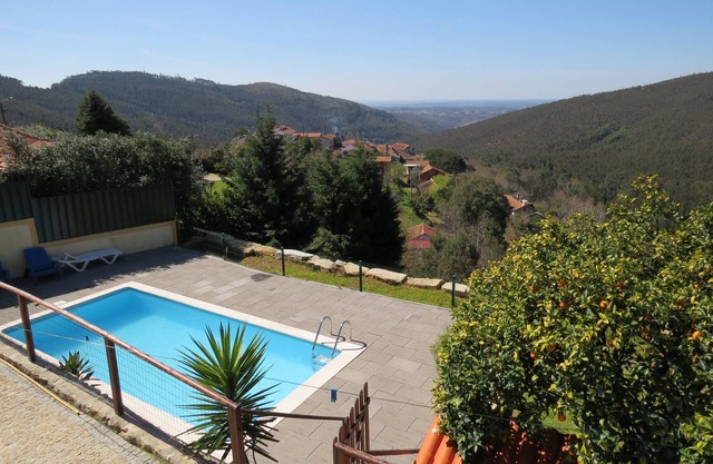Quinta da Gaiya, blue water, green spaces and sparkling skies
