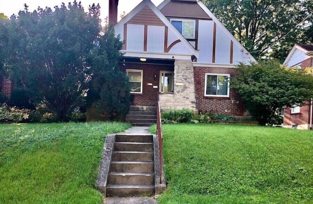 Rare Find Cozy Apartment Close to Downtownn