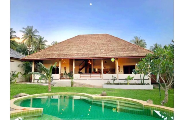 Rare Listing 13 Bedrooms, 3 villas, 3 swimming pools for up to 26 guests