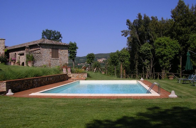 Raspberry Cottage AGRITURISMO SAN LUIGINO, SIENA, MONTERIGGIONI, TUSCANY,