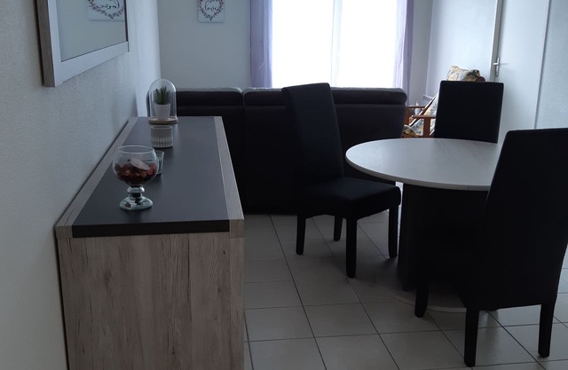 Recent comfortable apartment of 52 m2 with balcony