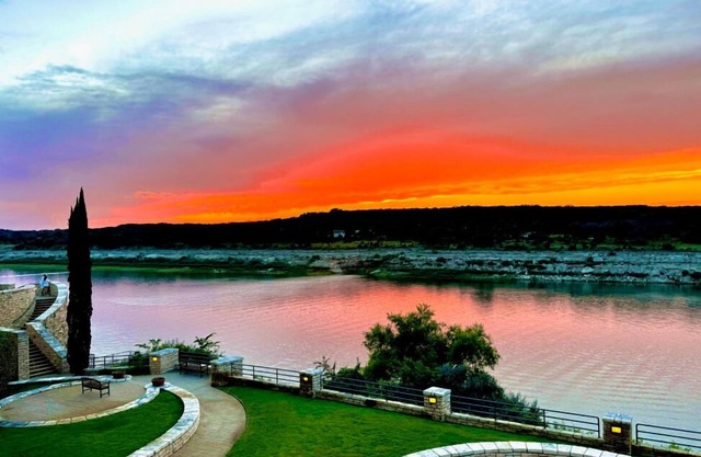 *Recently Renovated Hill Country Island Retreat - Loaded with Amenities!