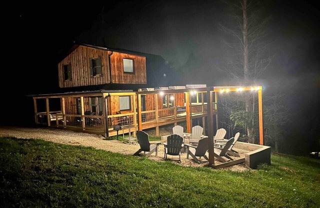 Red River Gorge Lazy Squirrel Hottub Firepit Wi-Fi