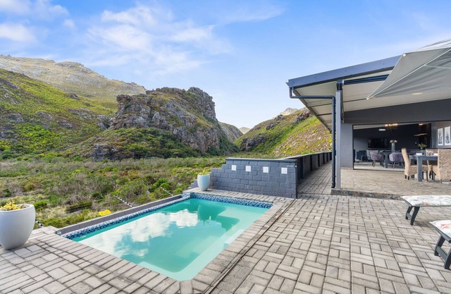 Red River Valley - Three Bedroom House, Sleeps 6