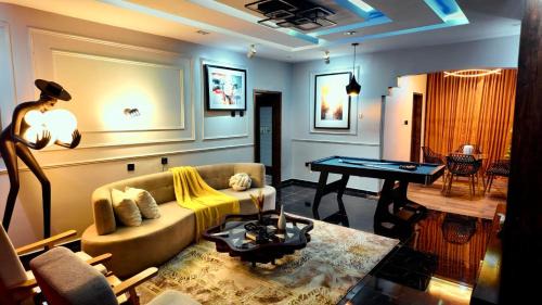 Redbox Luxury Apartments