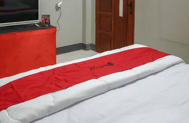 RedDoorz @ Hotel Yaki Mamuju