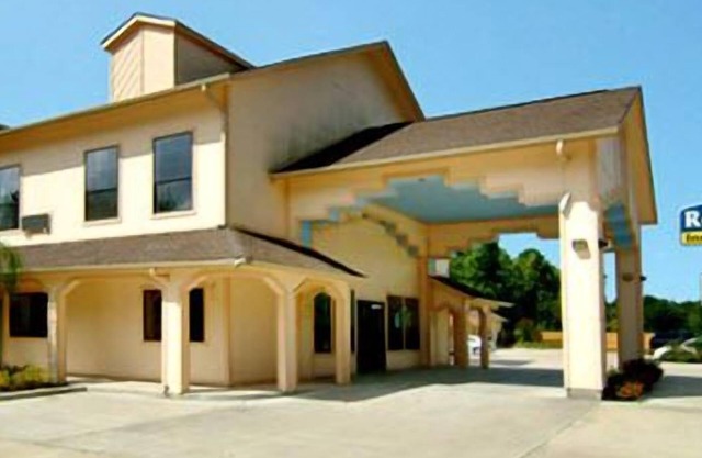Regency Inn & Suites