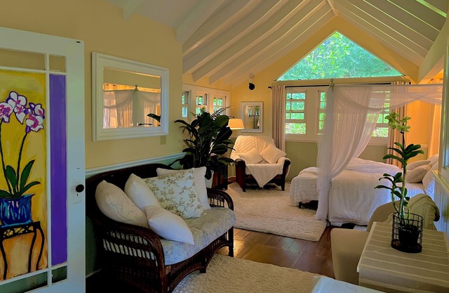 Rejuvenation Suite at Hawi Guesthouse