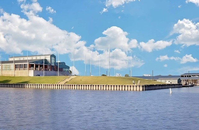 Relax and Recharge in Knights Inn Muskogee! 3 Convenient Units, Free Parking