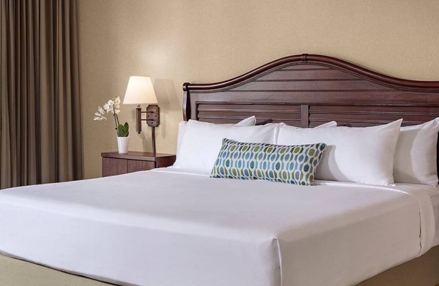 Relax and Unwind! Resort King, Bahia Resort Hotel, Private Beach