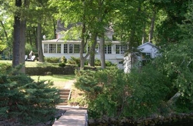 Relax at this Hidden Treasure on the Shore of Green Lake