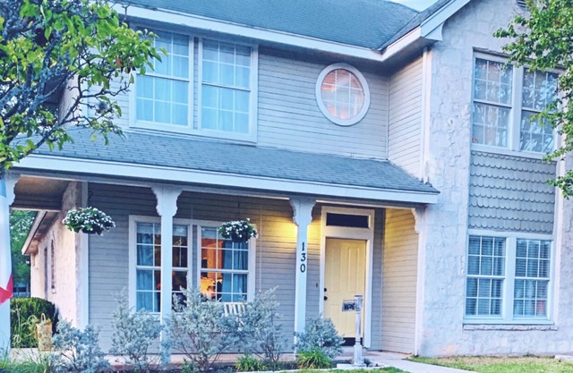Relax, Dine, Shop! Cozy Downtown Boerne Home, Less Than 1 Mile from Main St!