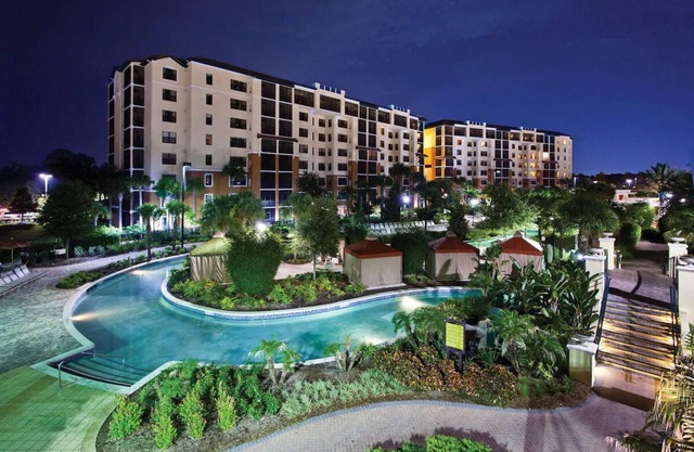 Relax in Orlando – Spacious Villa w/Kitchen, Pools & Waterpark Near Parks