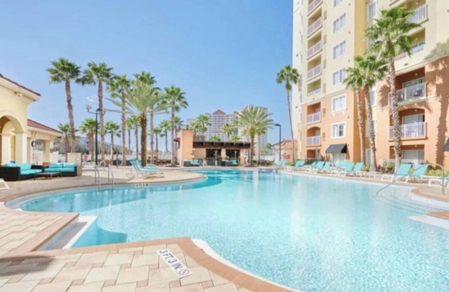Relaxing 1bedroom Condo by Universal & Disney 7min walk ICON park & Orlando eye