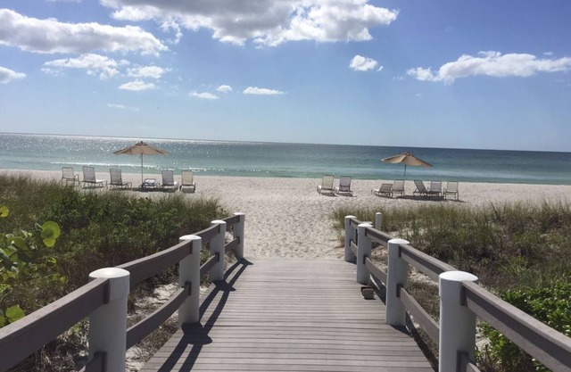 Relaxing Beachside Retreat on Longboat Key