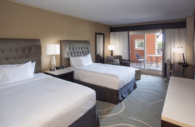 Relaxing Stay! Balcony, Outdoor Pool, Pet-Friendly!