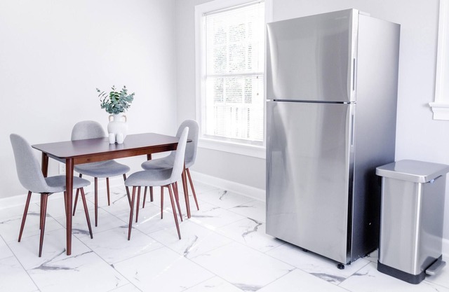 Remodeled Apartment Downtown