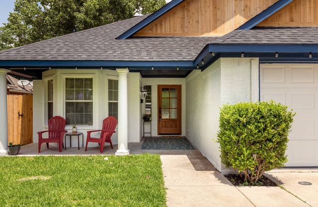 Remodeled home near historic downtown