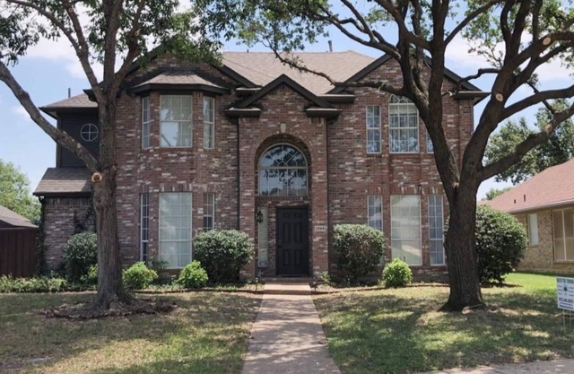 Remodeled luxury with Proximity