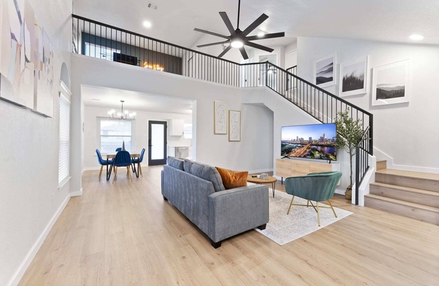Remote Work Friendly | King Beds | Fast WiFi | 3BR