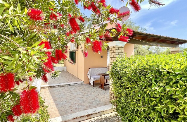 Renas Studio near Roda