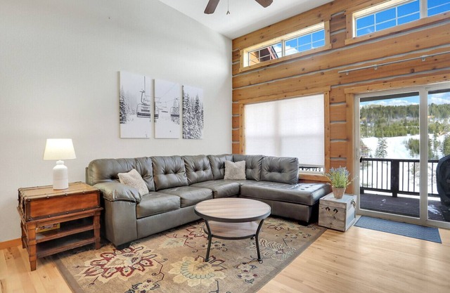 Rendezvous - Majestic Views|Hike|Bike|Ski