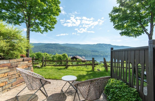 Renovated 1 bedroom with Views of Mont-Tremblant