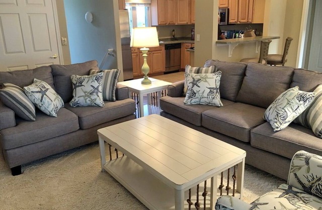 Renovated 3 bedroom 2 bath condo in Plantations East,
