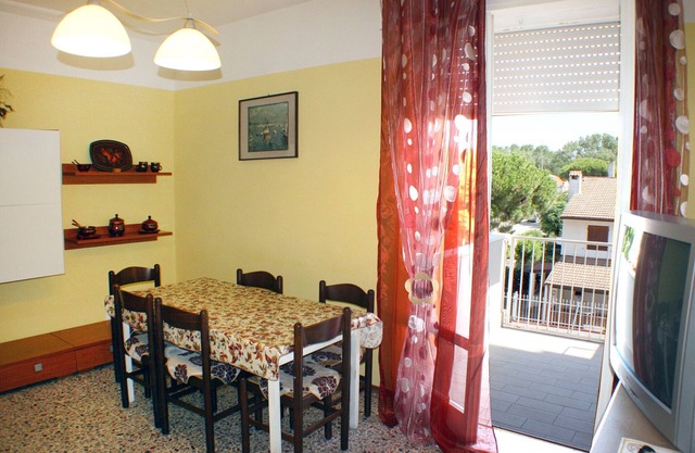 Renovated apartment in the center and 150 mt. from the beach