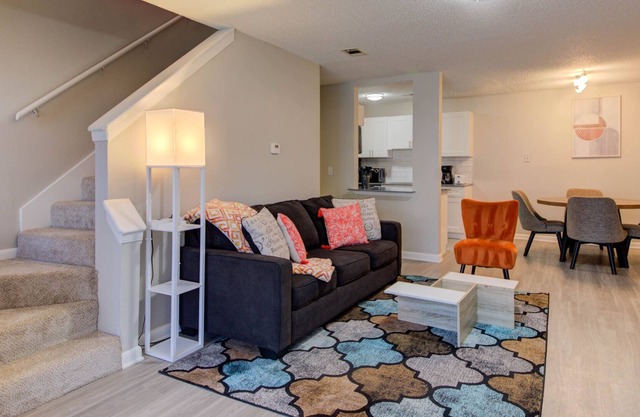 Renovated, Cozy 2B | Comfy King Beds, Fast WiFi