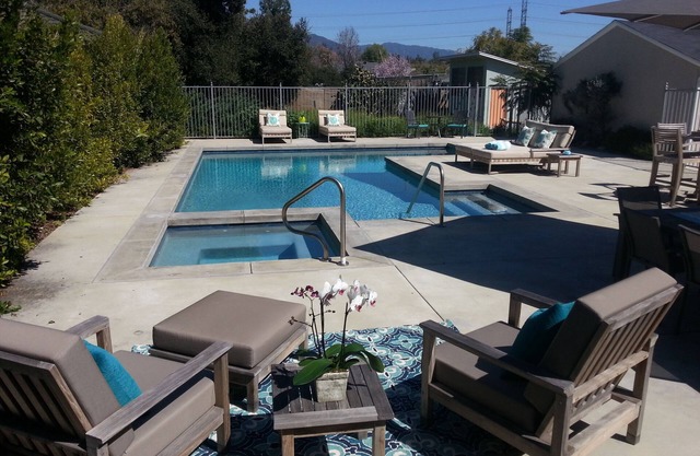 Renovated Home With Pool, Mountain Views & Post Rose Parade Float Access.