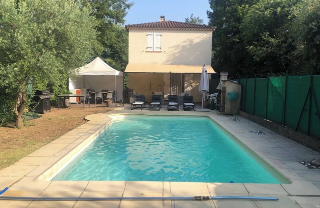 RENOVATED HOUSE IN ST PAUL EN FORET