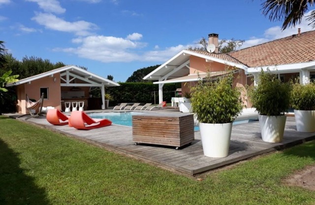 Rent House with heated pool, near beaches