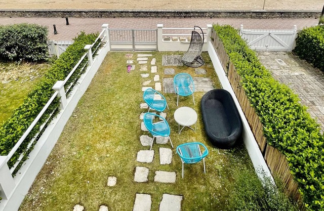 Rent magnificent House Front de Mer - 10 beds - Saint-Aubin-sur-Mer