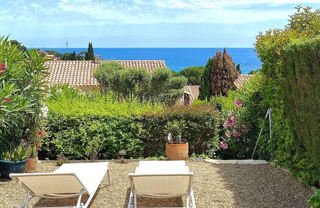 Rental mazet Domaine de Pramousquier
