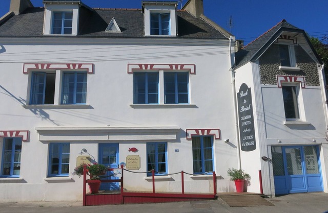Rental of a gîte in the center of town, 5 minutes from the beaches and the Ria,