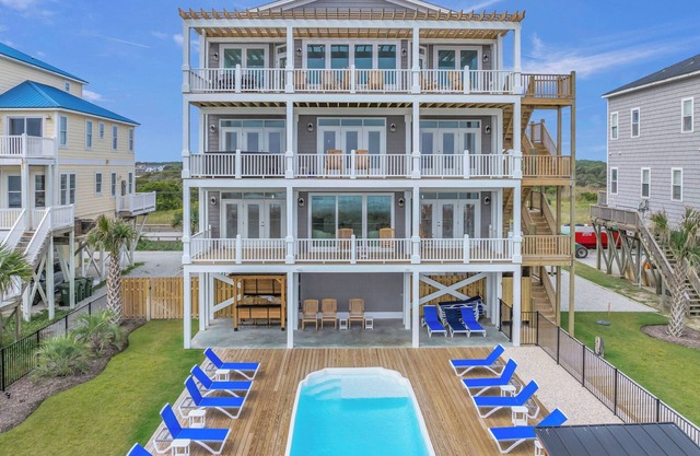 "Rescued by the Sea": 9 bedroom Oceanfront Newly Built Luxury House